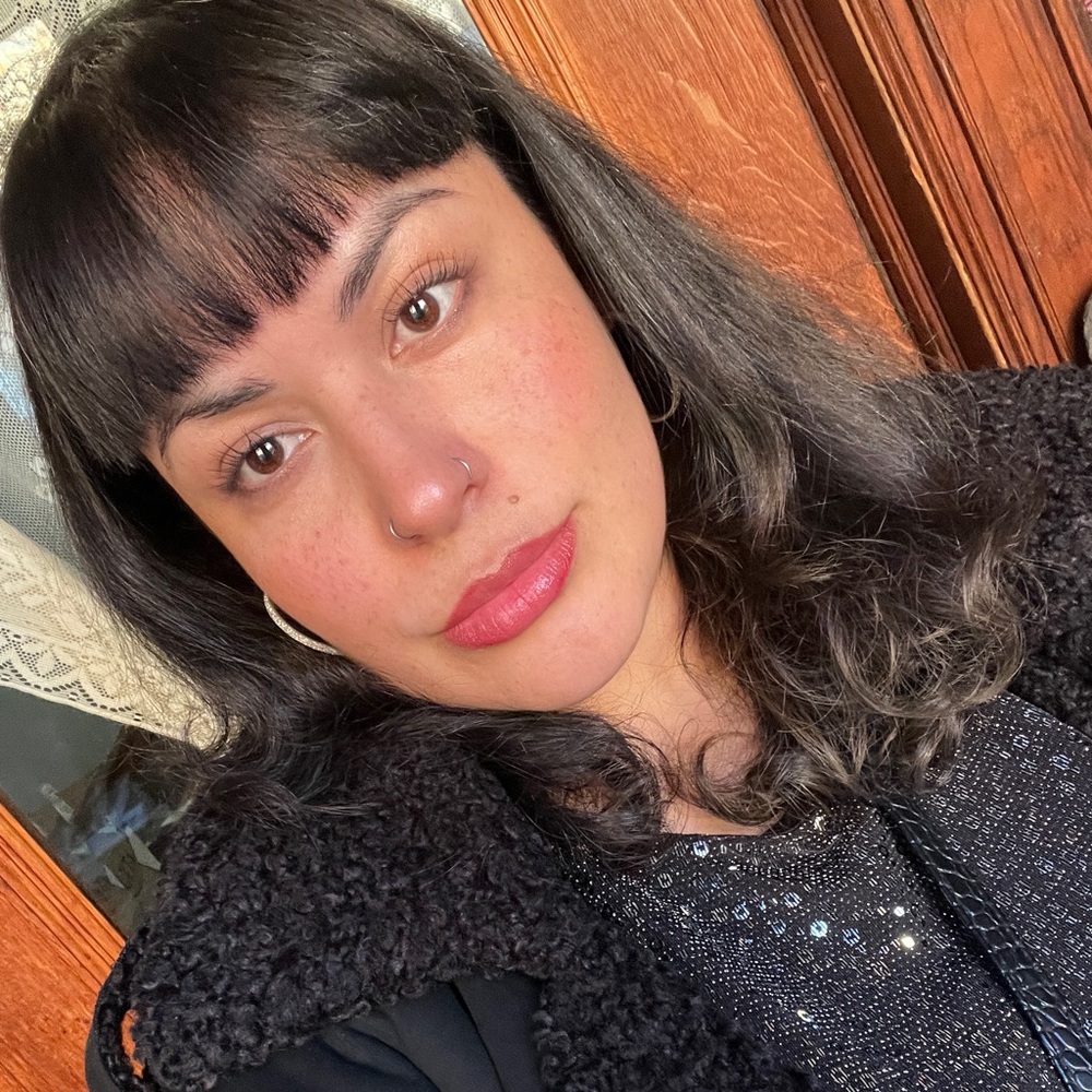 Meet your Posher, Elly!